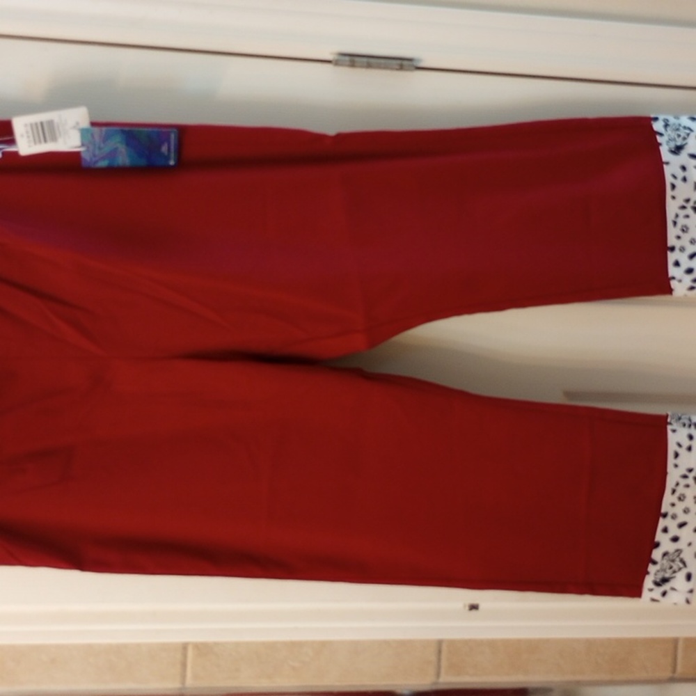 Red Dalmatian collection capris size 2x